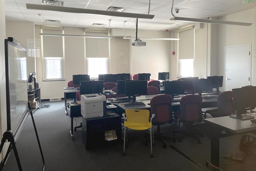 Anderson 318 Instructional Lab