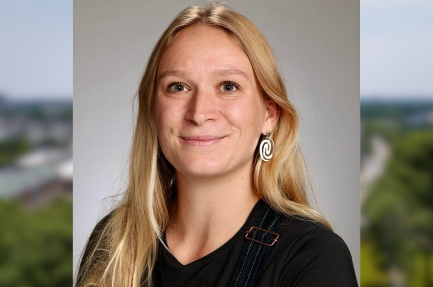 Elise Meyers Portrait 
