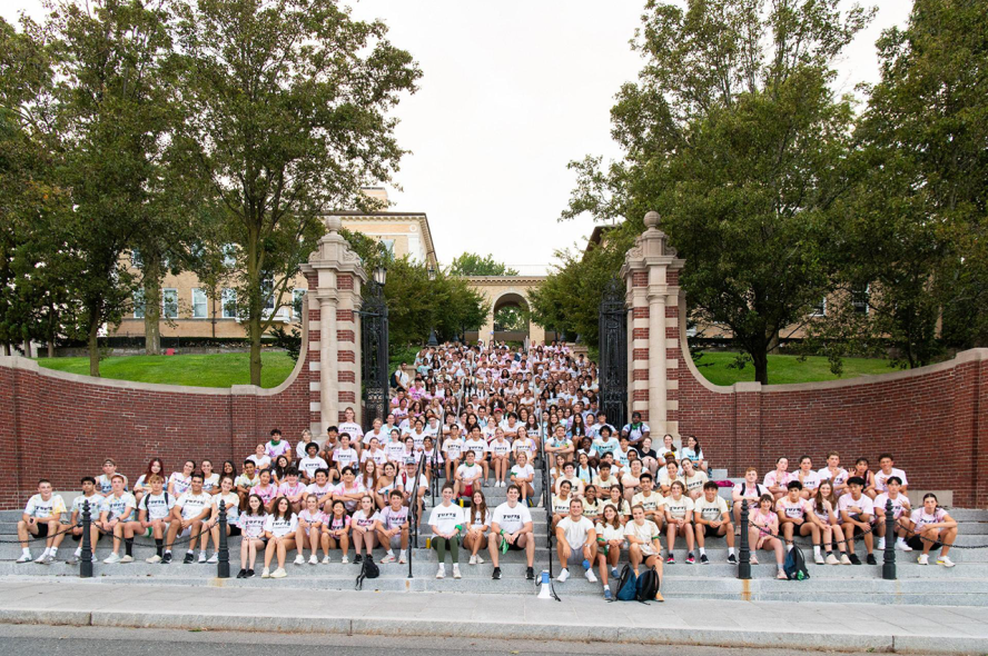 The FIT pre-orientation program participants gathered on Memorial Steps on the Medford/Somerville campus for a group photo on August 27. Photo: Alonso Nichols