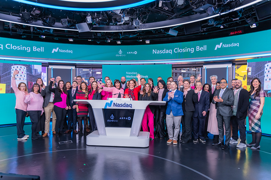 Attendees at the January 2, 2025 Nasdaq closing bell ringing ceremony.