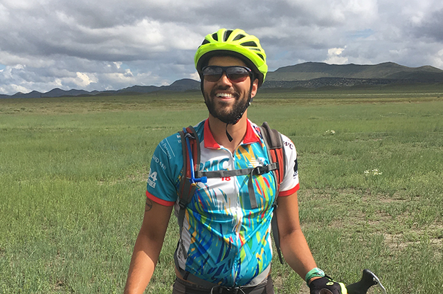 Jonas Procton, E19, poses for a photograph while biking across the U.S. this summer